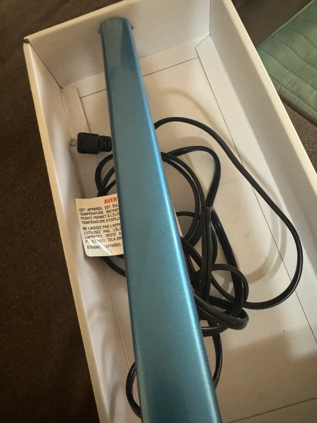 BabylissPRO Nano Titanium Straightening Iron - Like New! image indicator(2)