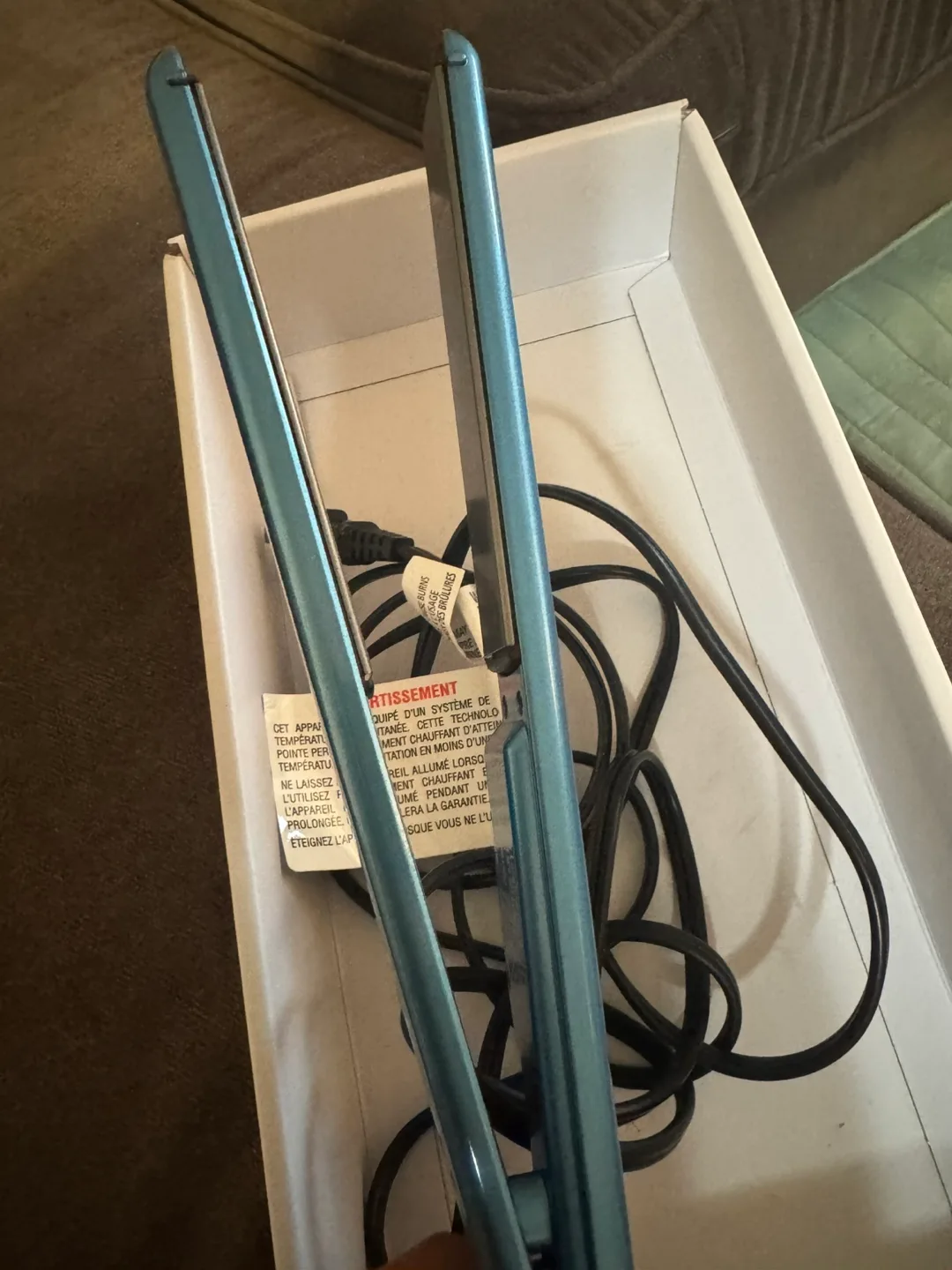 BabylissPRO Nano Titanium Straightening Iron - Like New! image indicator(5)