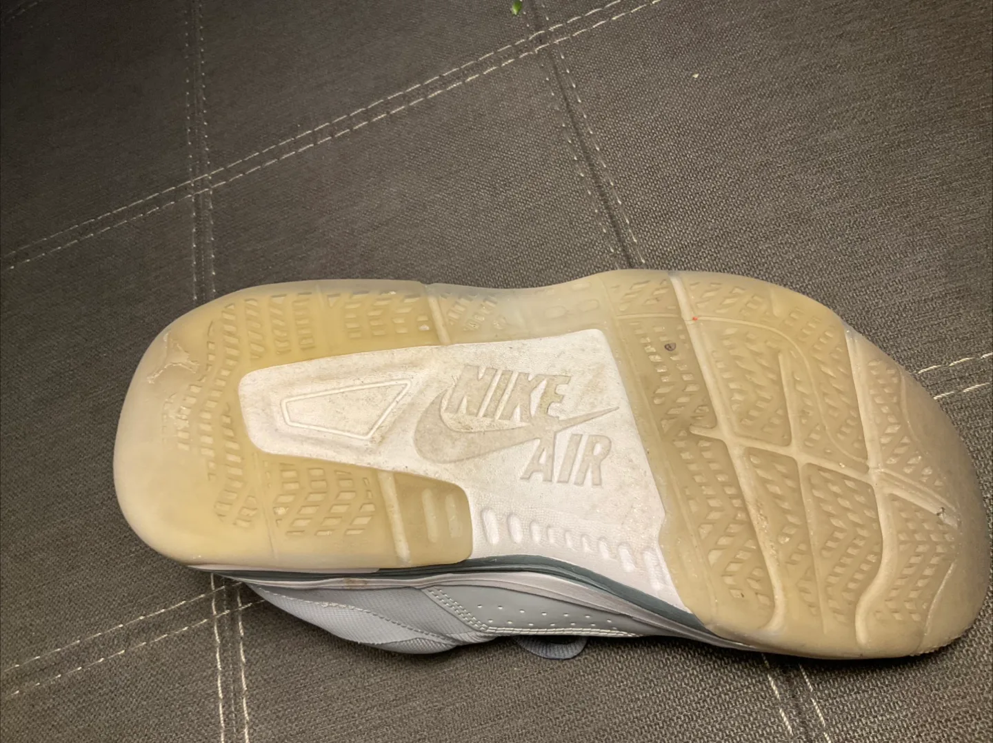 Jordan Lift Off Sneakers - Size 7Y image indicator(4)