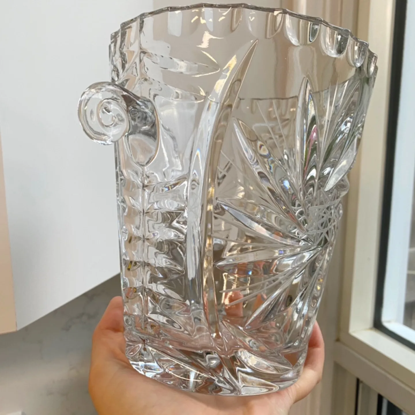 Vintage Crystal Ice Bucket with Handles image indicator(6)