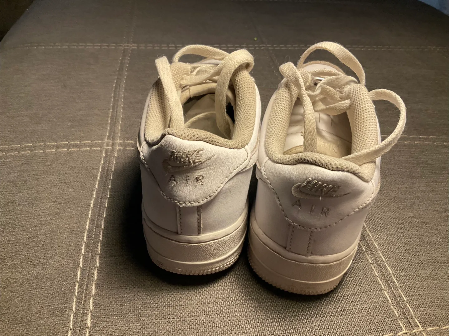 Nike Air Force 1 White Sneakers image indicator(3)