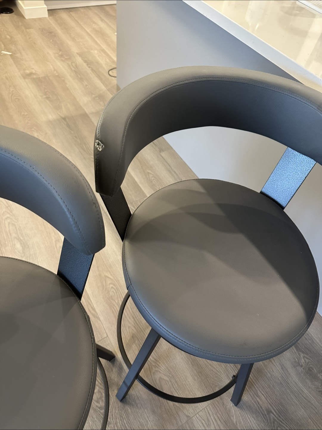 Set of 3 Grey Bar Stools - photo 3