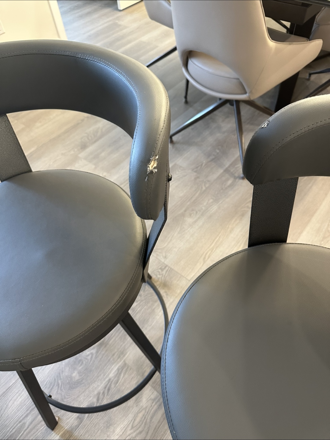 Set of 3 Grey Bar Stools - photo 2