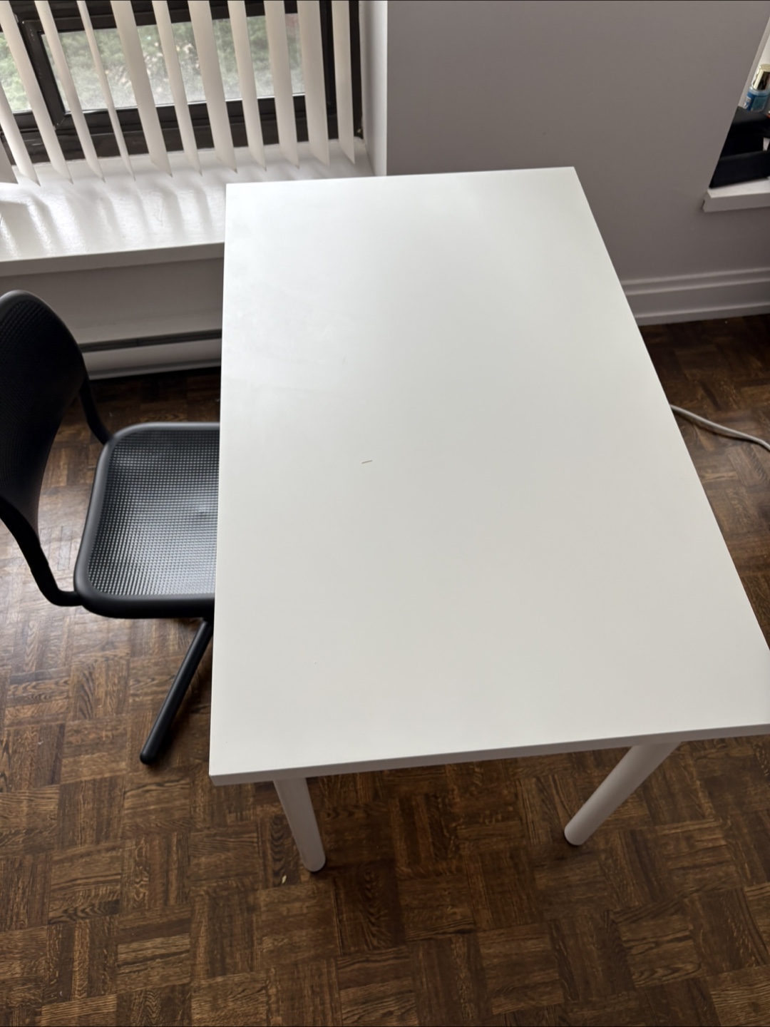 White Table - photo 2