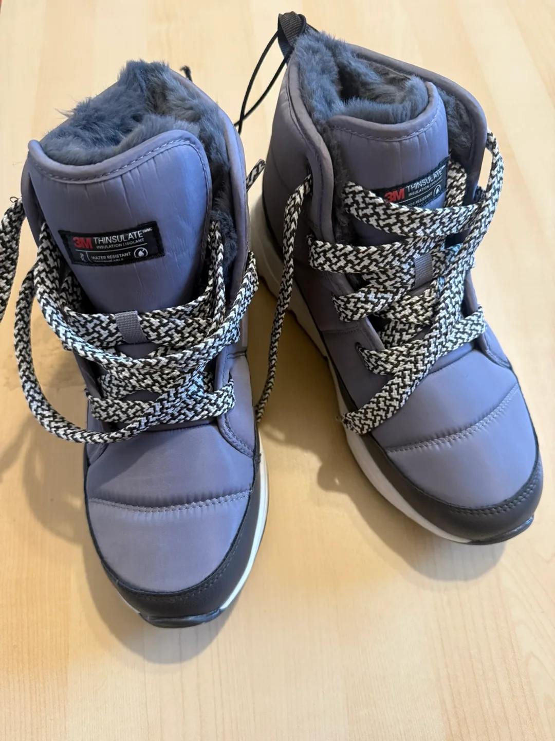 Double Lined Winter Boots - Size 6 image indicator(5)