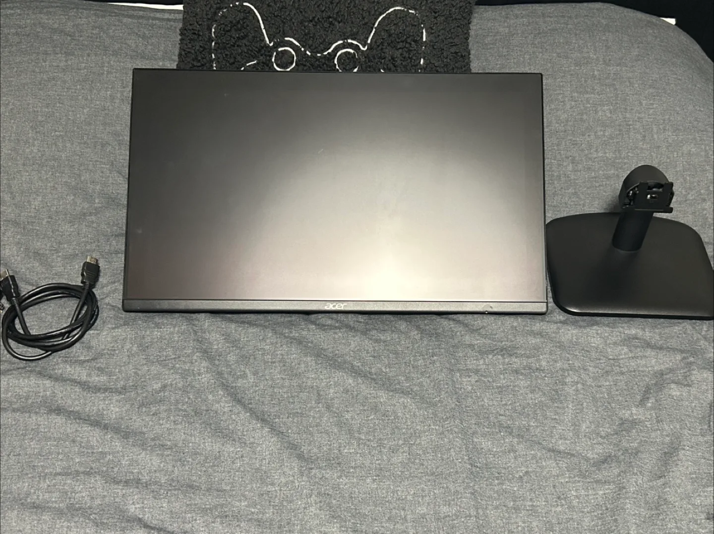 Acer Monitor with Stand & Cables image indicator(3)