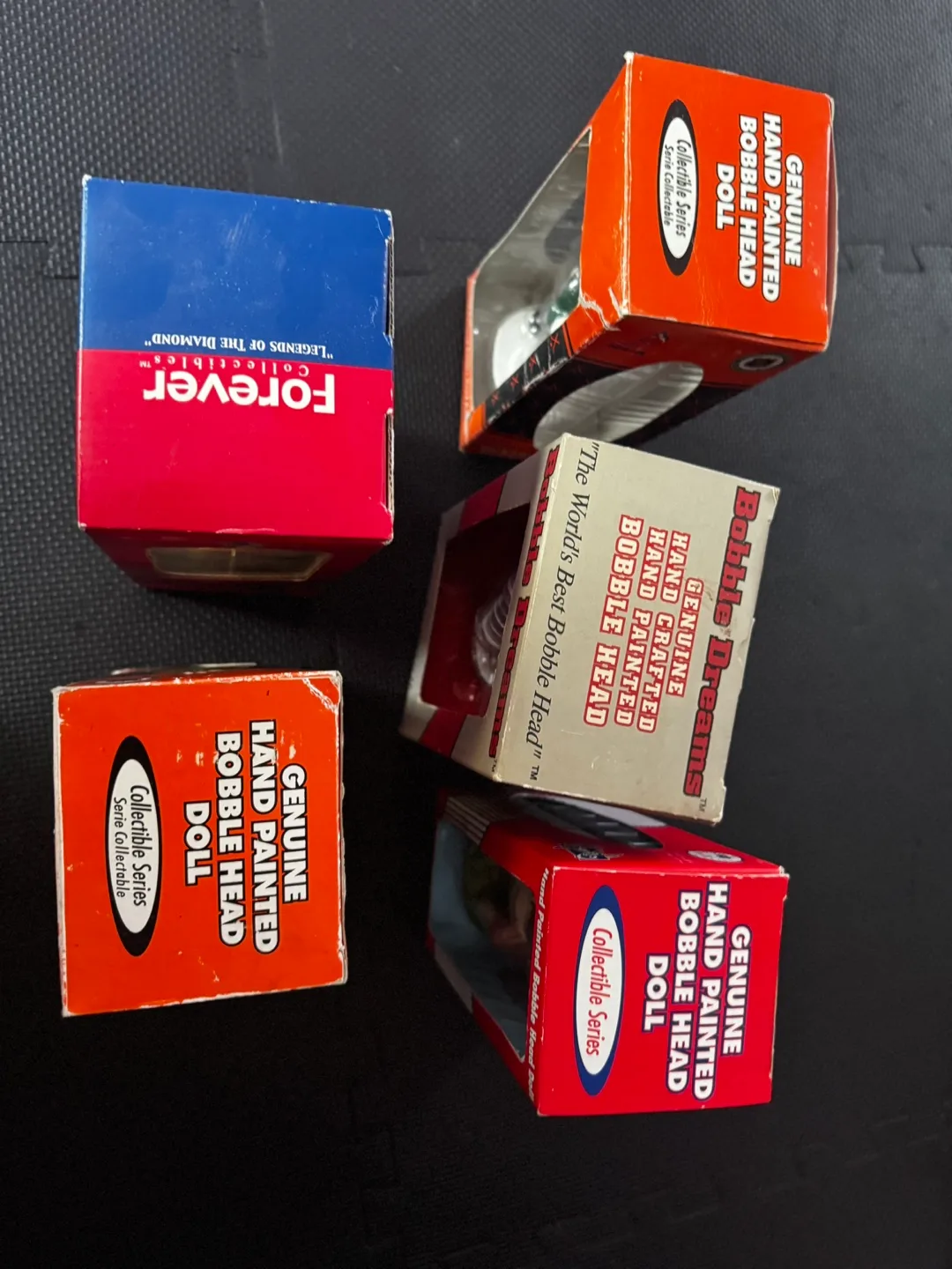 Forever Collectibles Legends Bobblehead Dolls image indicator(3)