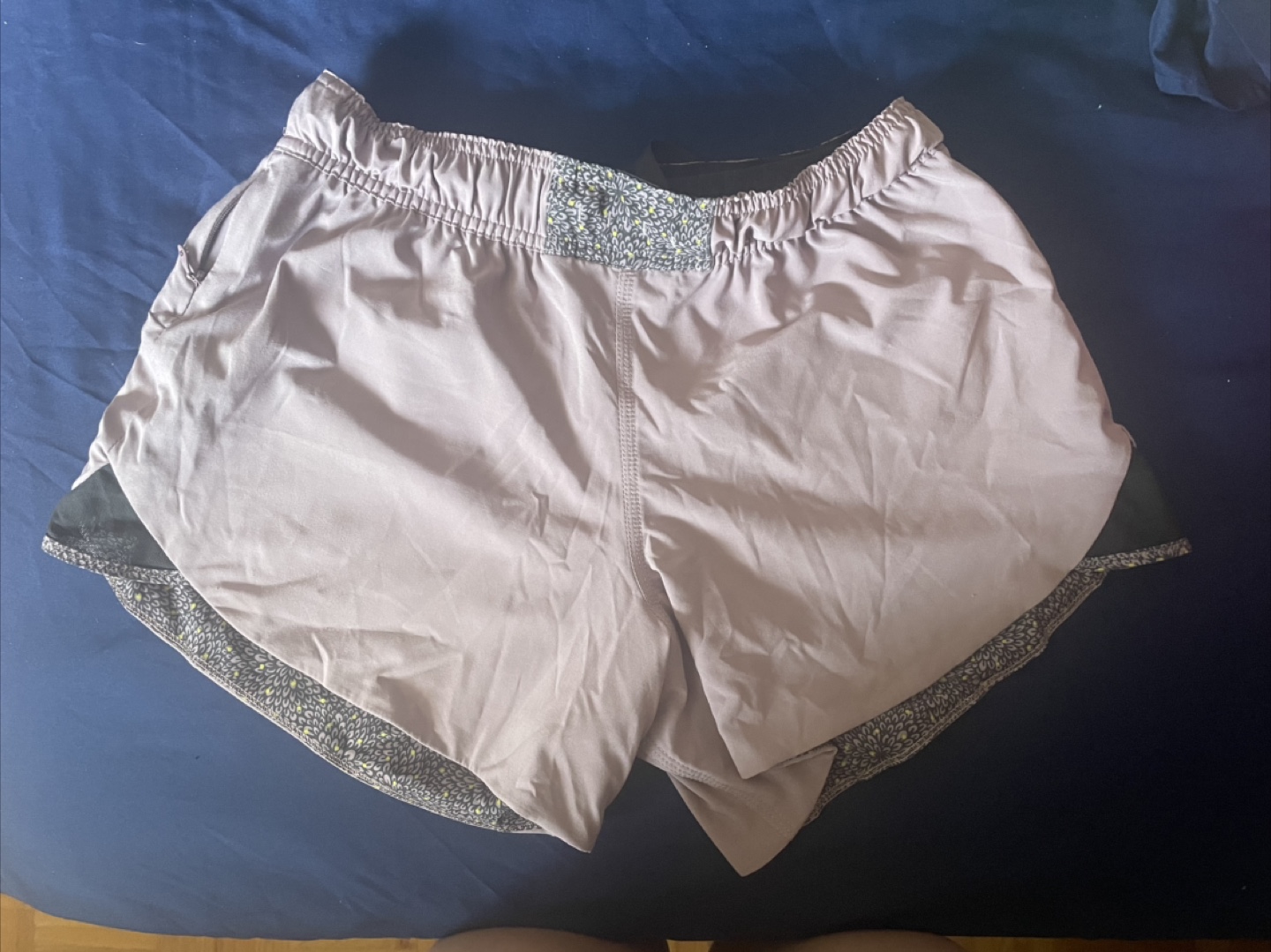 Reversible Lululemon Running Shorts, Size 6 - photo 2