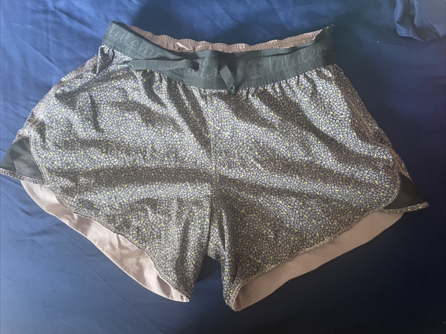 Reversible Lululemon Running Shorts, Size 6