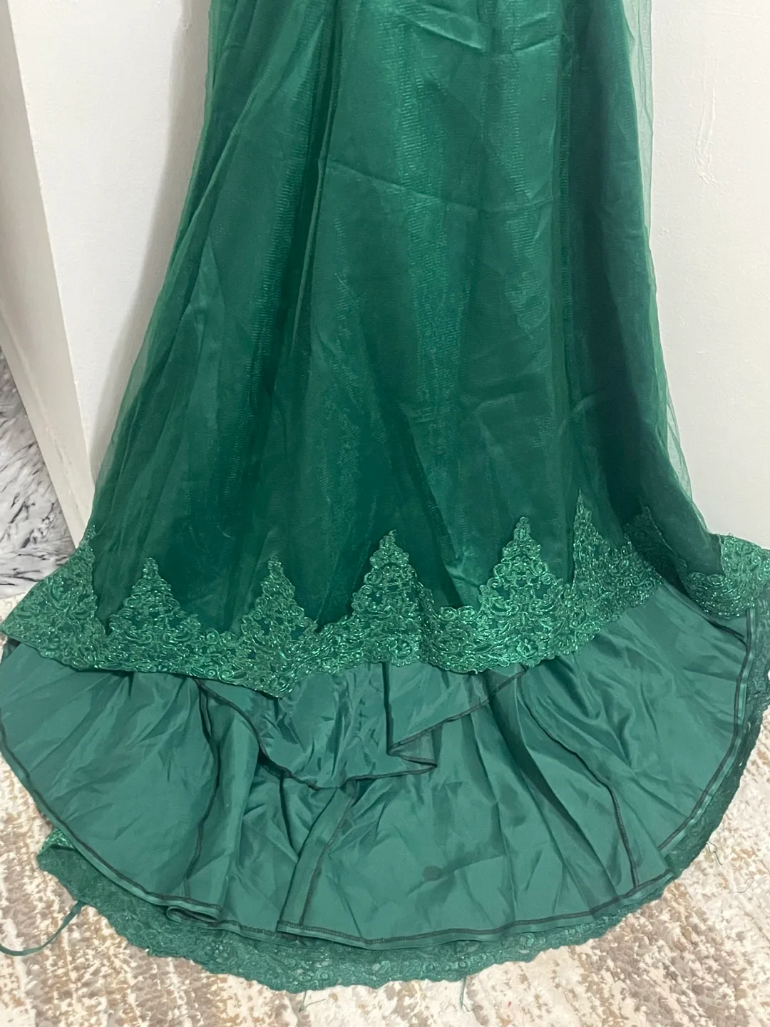 Green Formal Dress image indicator(2)