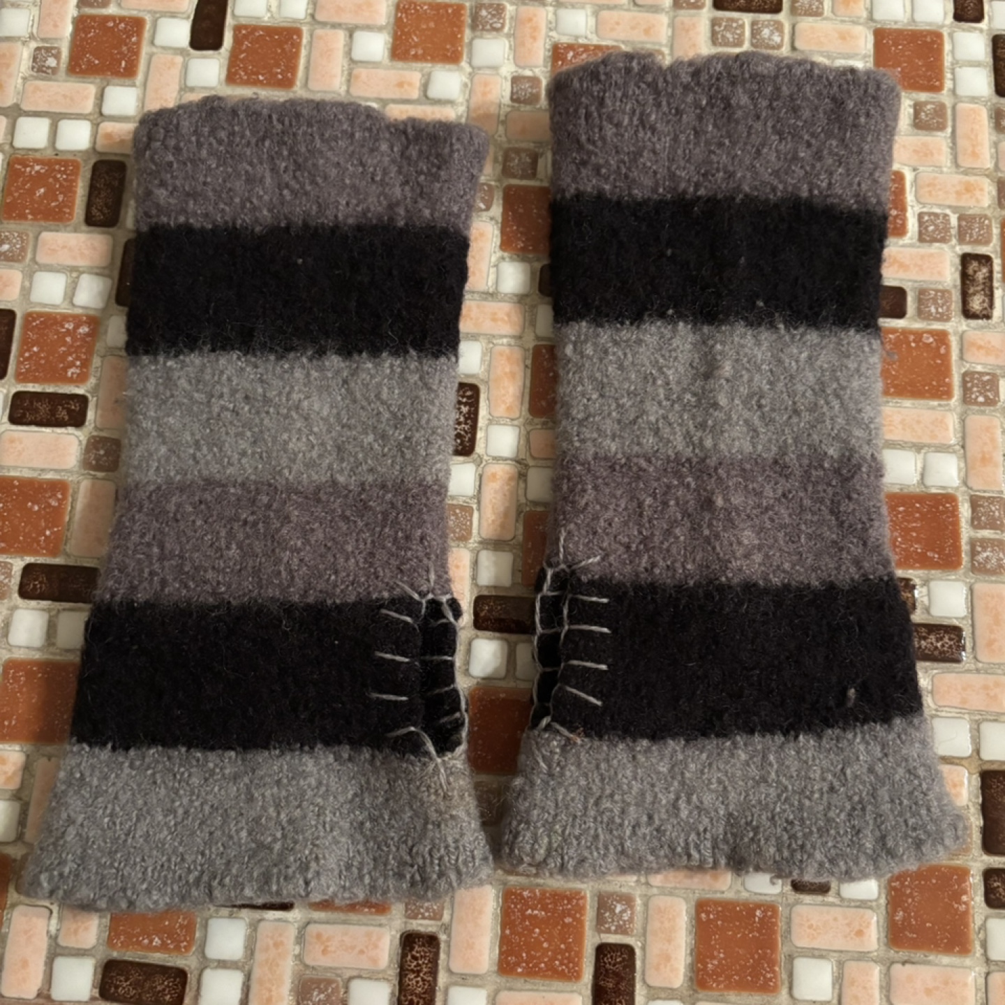 Folilaine wool wrist warmers - photo 2