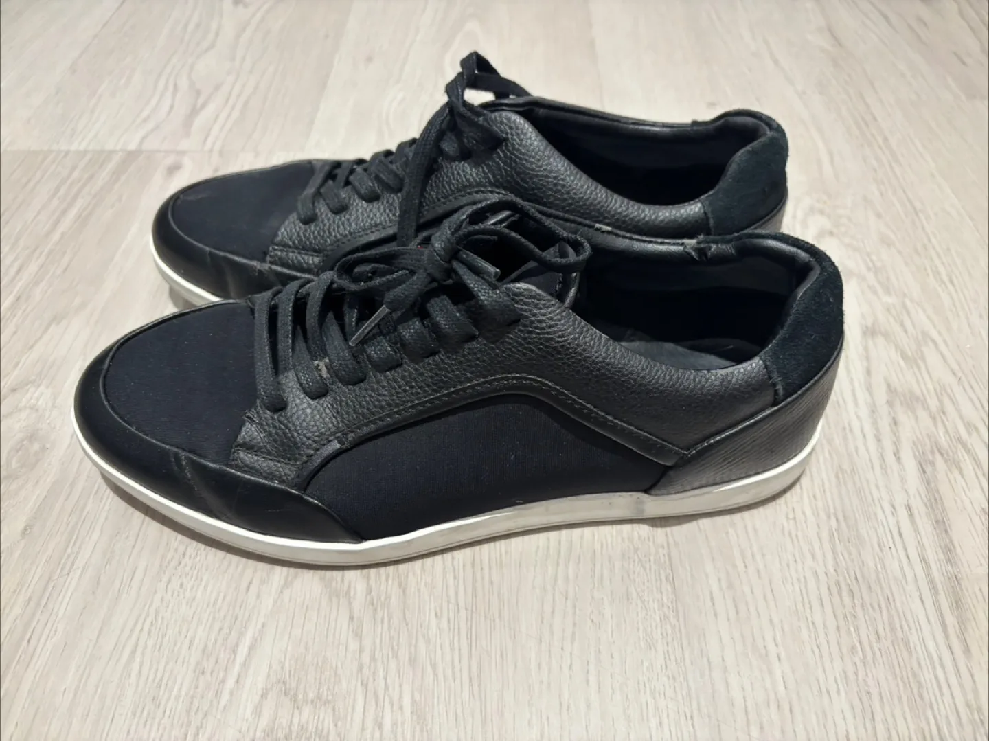 Calvin Klein Black Sneakers US 8.5 image indicator(4)