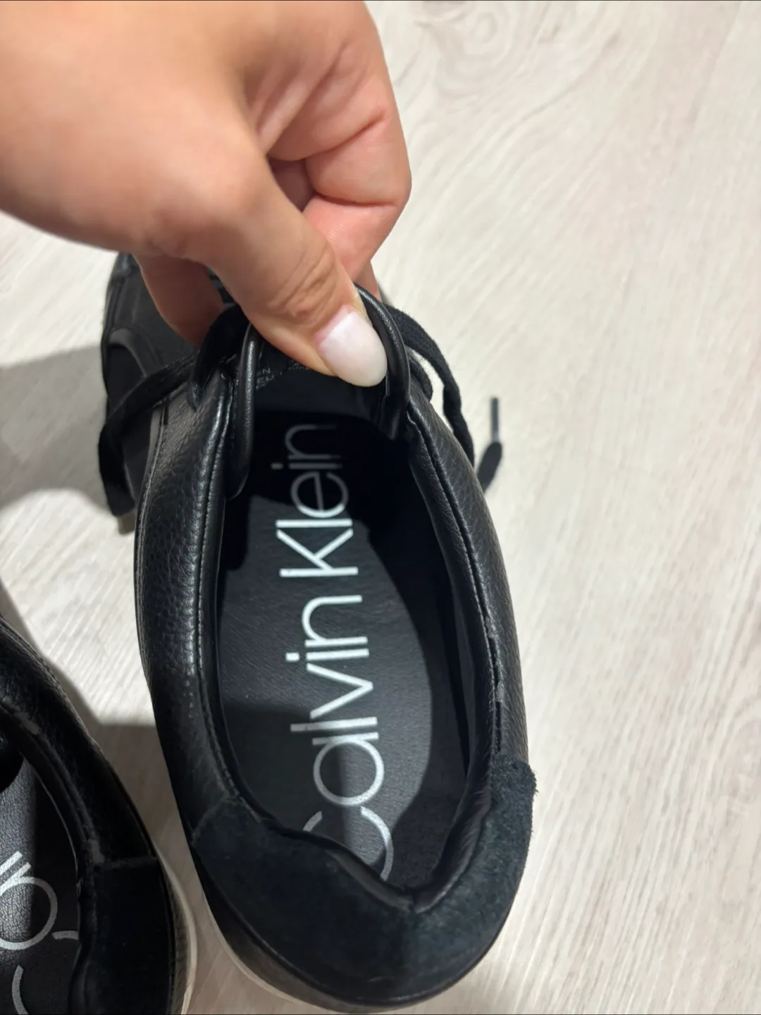 Calvin Klein Black Sneakers US 8.5 image indicator(2)