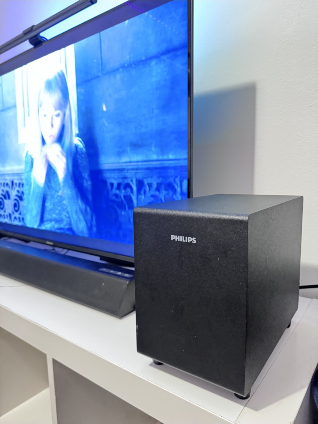Philips Soundbar and Subwoofer - photo 2