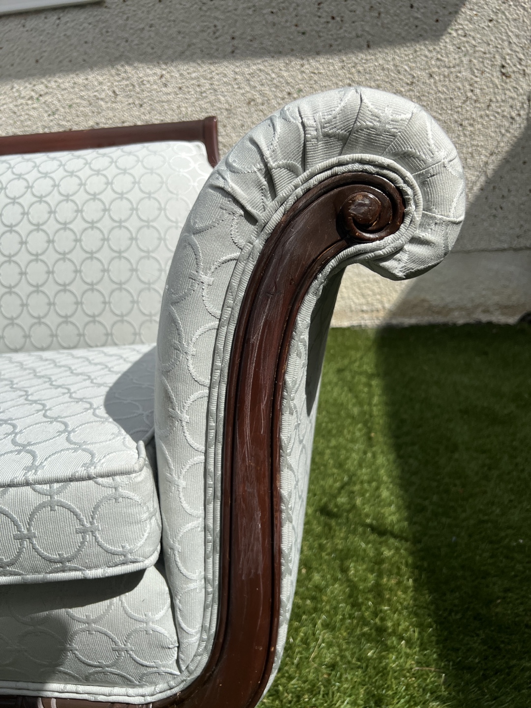 Victorian-Style Sofa – Brand New Upholstery - photo 5