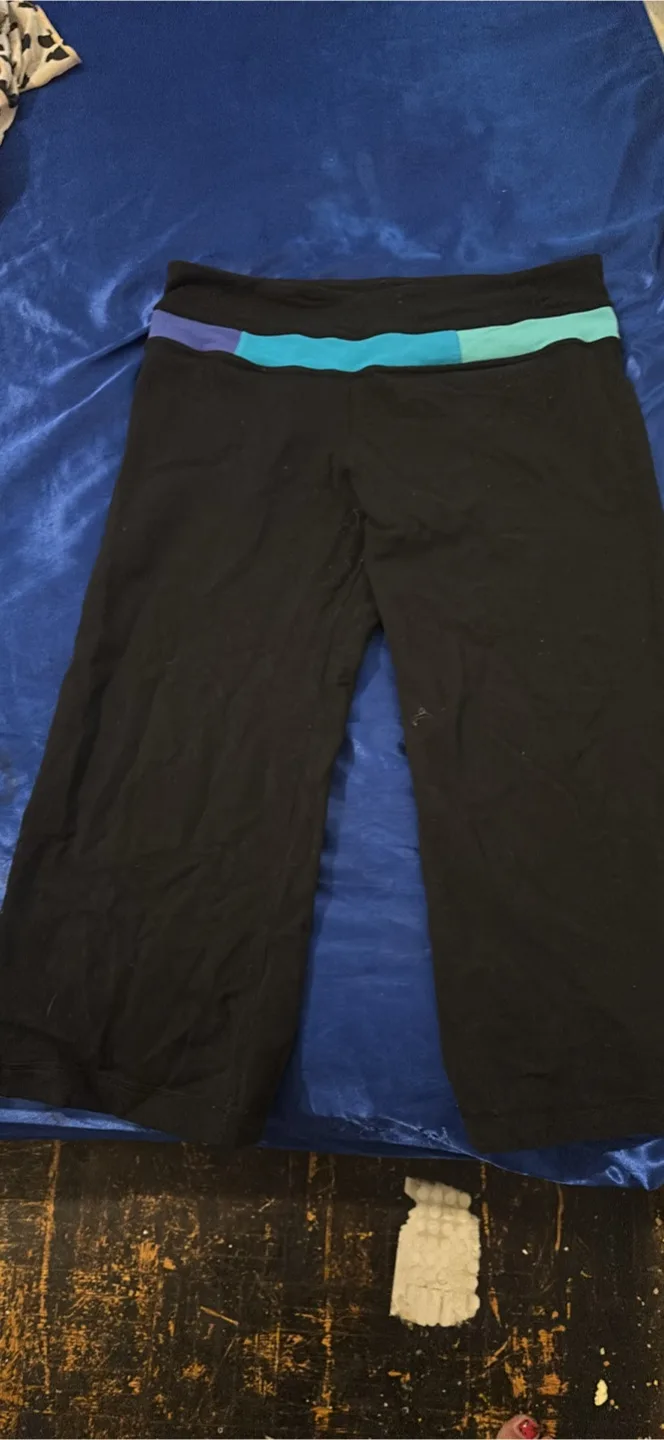 Lululemon Black and blue reversible Leggings thumbnail