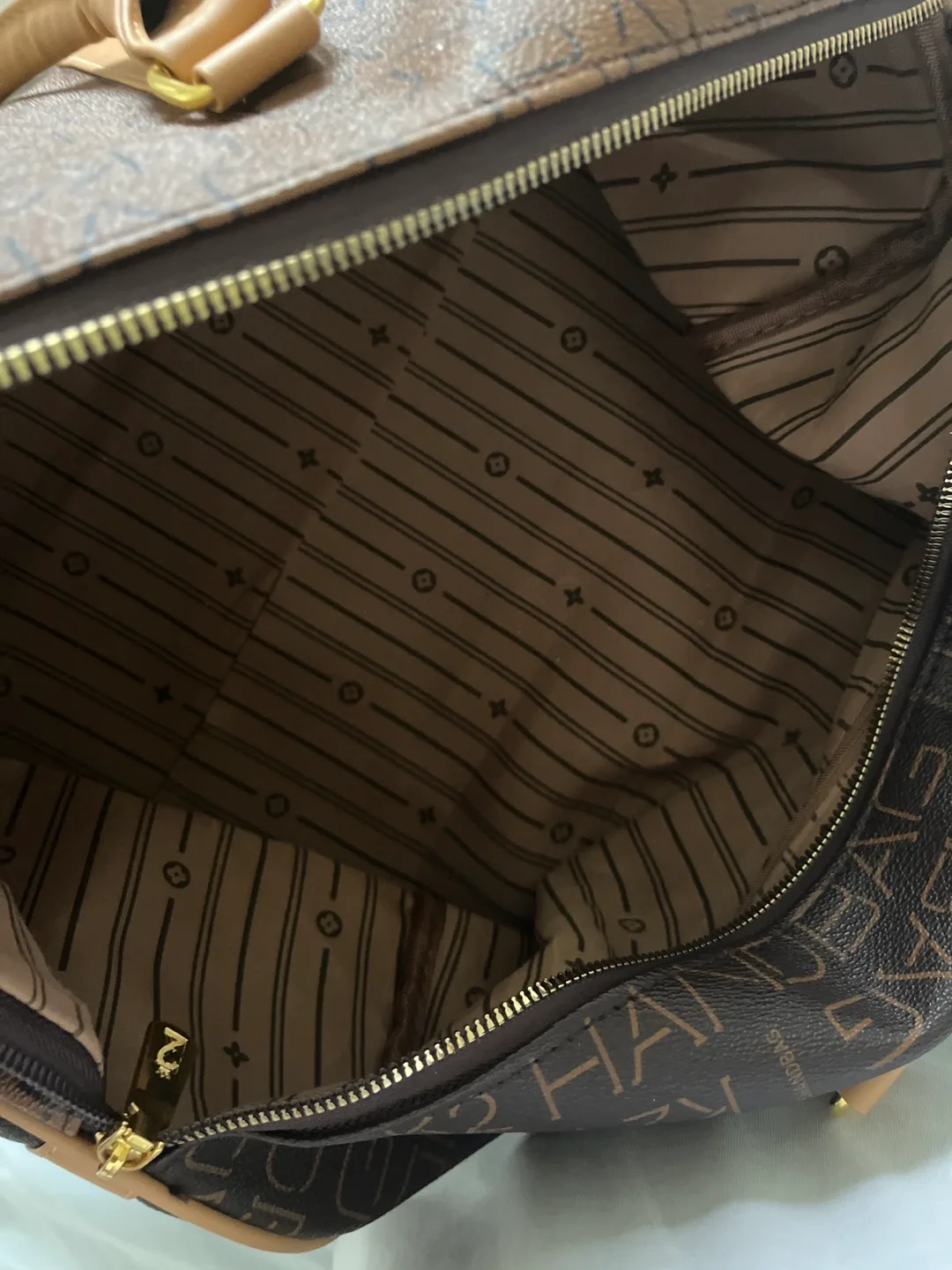 K2 HANDBAG image indicator(3)