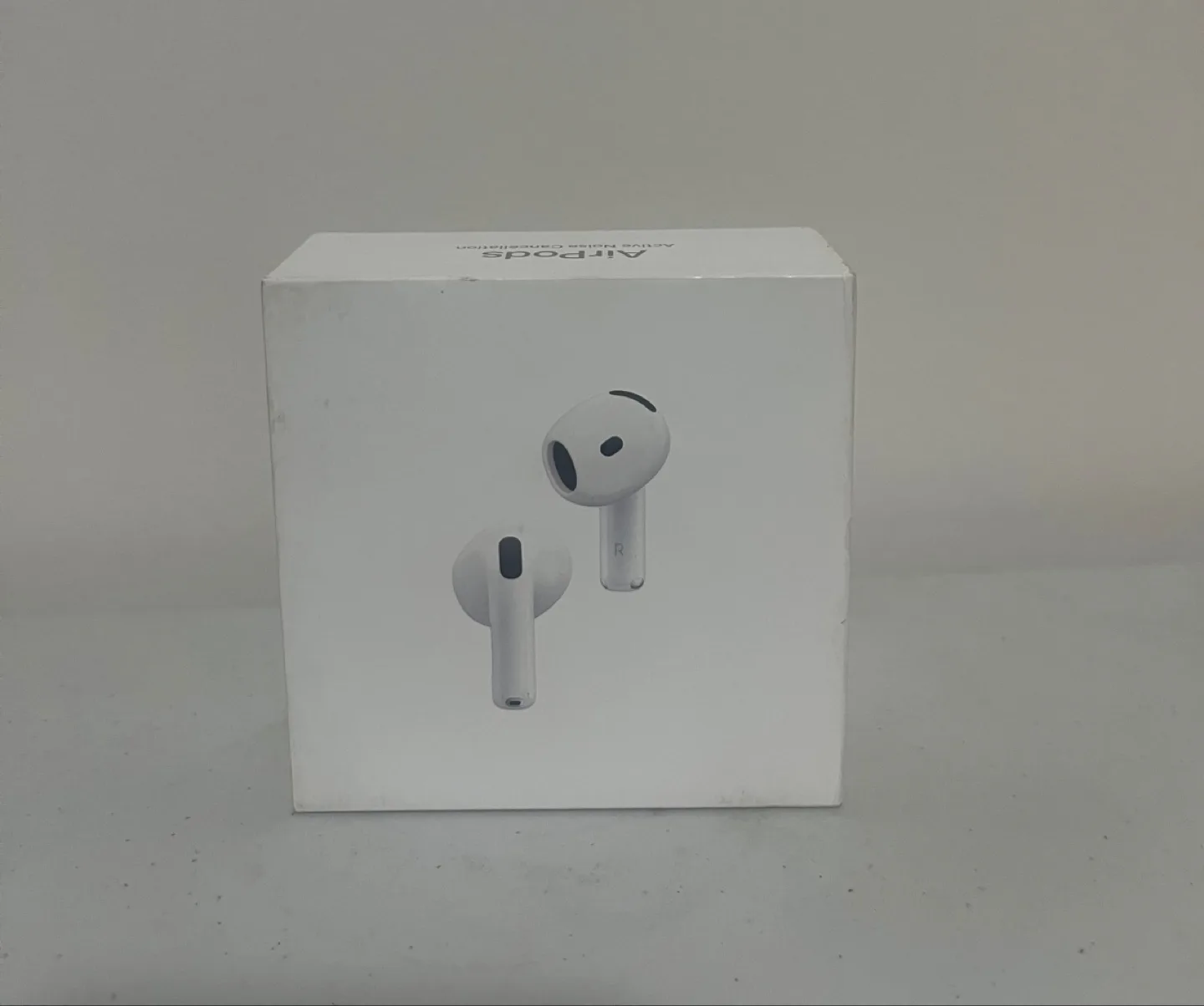 Apple AirPods 4 with Active Noise Cancellation thumbnail