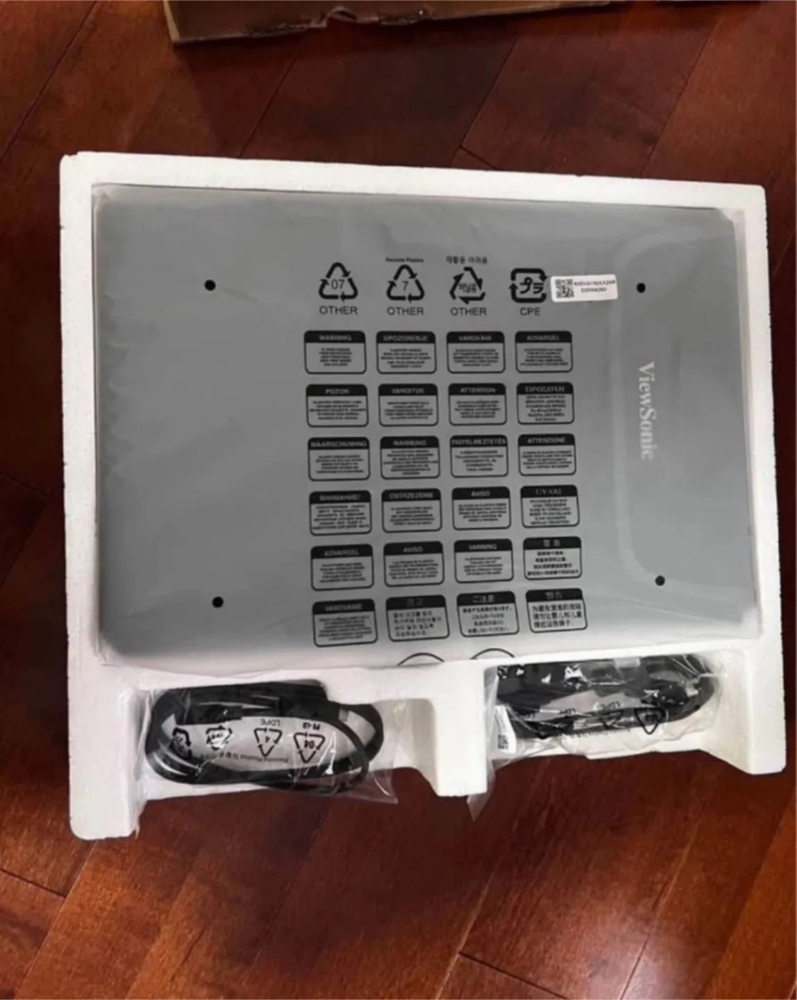 ViewSonic VA1655 16" Full HD Portable Monitor (2 Left) image indicator(6)