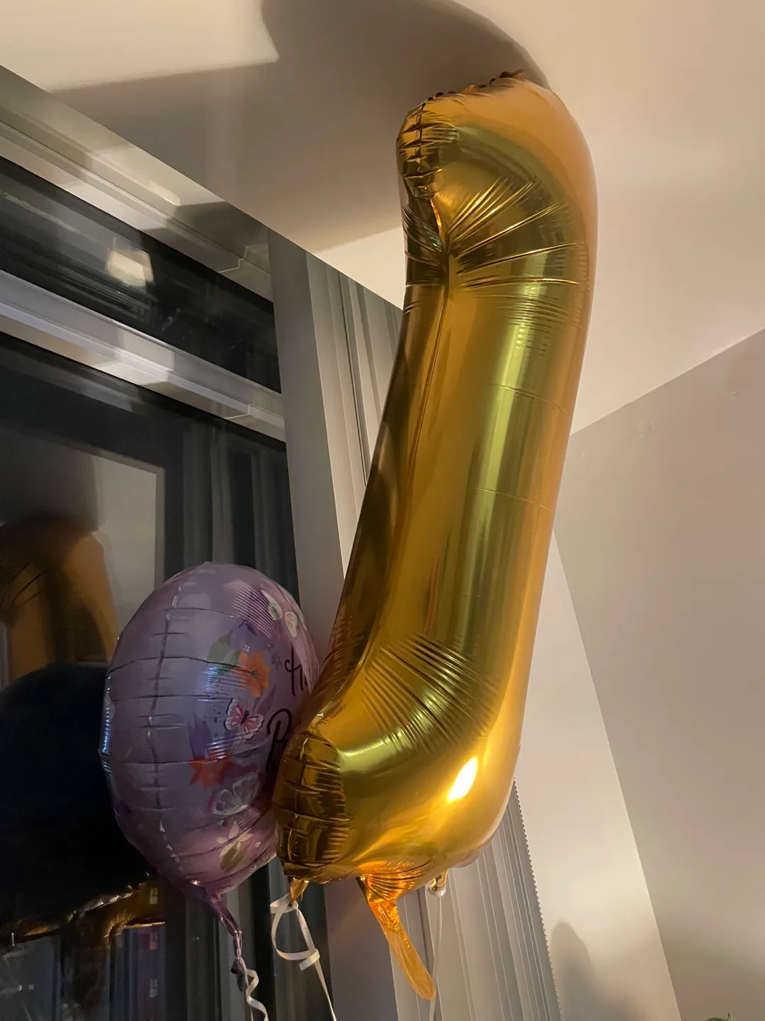 Inflated Birthday helium  balloons image indicator(3)
