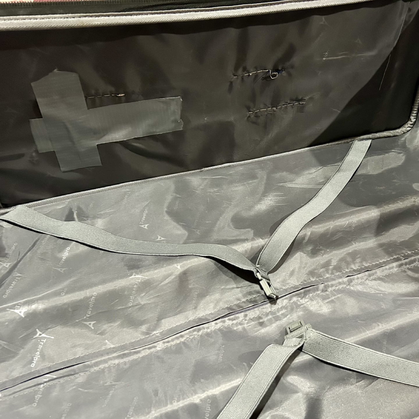 🧳 Travelpro 29″ Grey Soft-Sided Checked Luggage – Rolling - photo 3