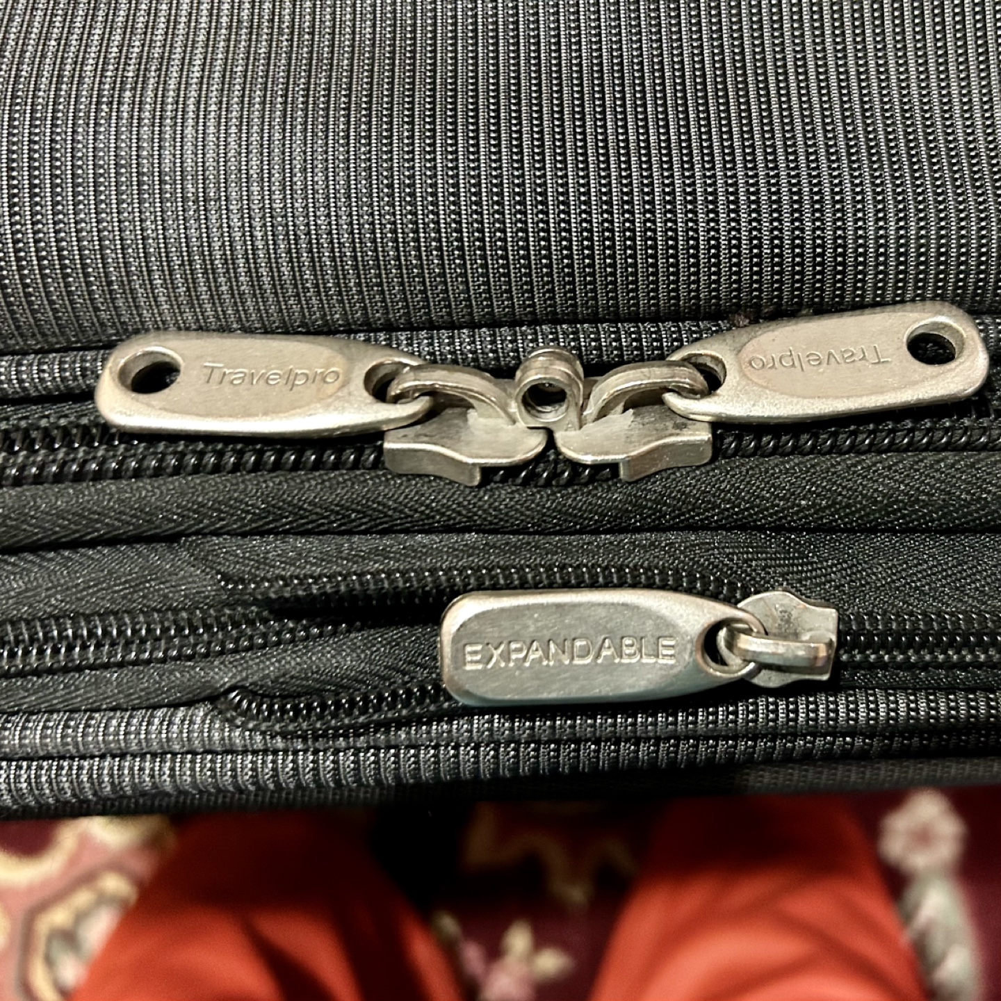🧳 Travelpro 29″ Grey Soft-Sided Checked Luggage – Rolling - photo 4