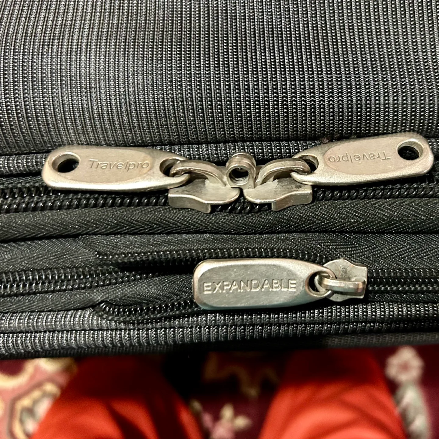 🧳 Travelpro 29″ Grey Soft-Sided Checked Luggage – Rolling image indicator(4)