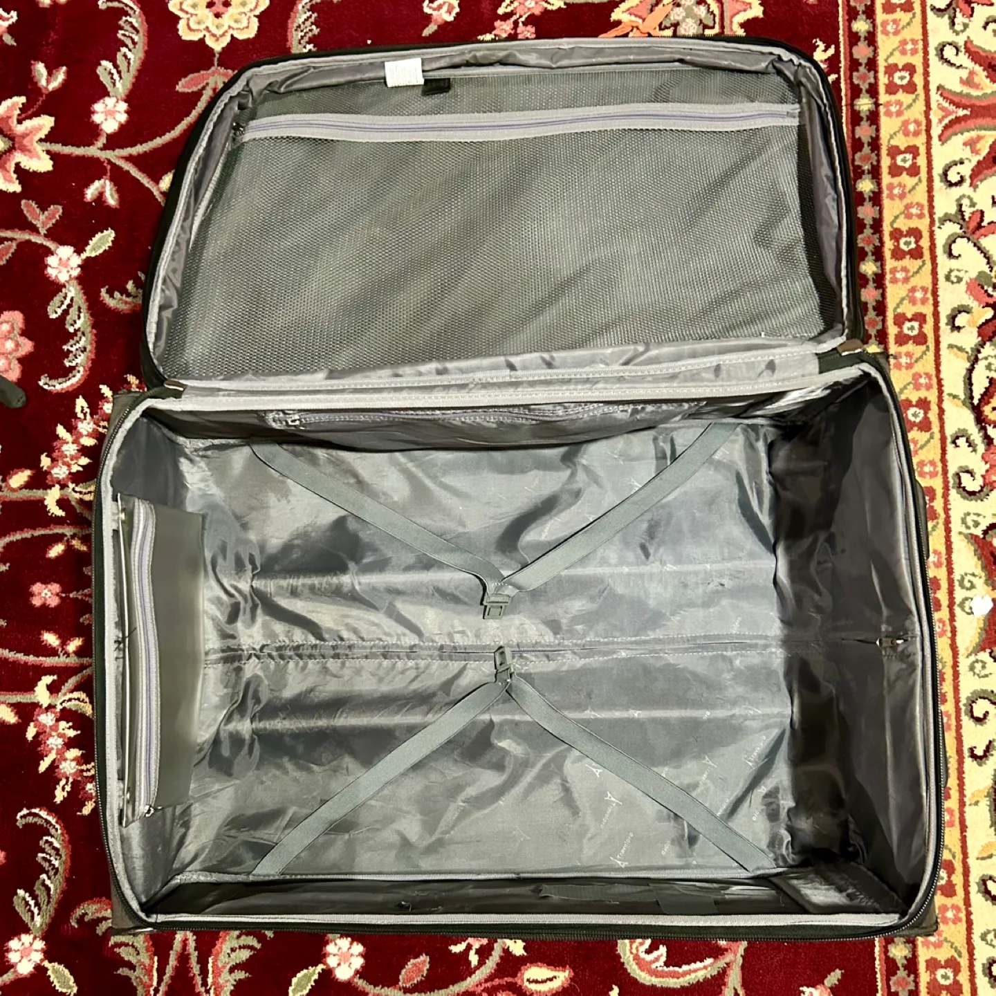 🧳 Travelpro 29″ Grey Soft-Sided Checked Luggage – Rolling image indicator(2)