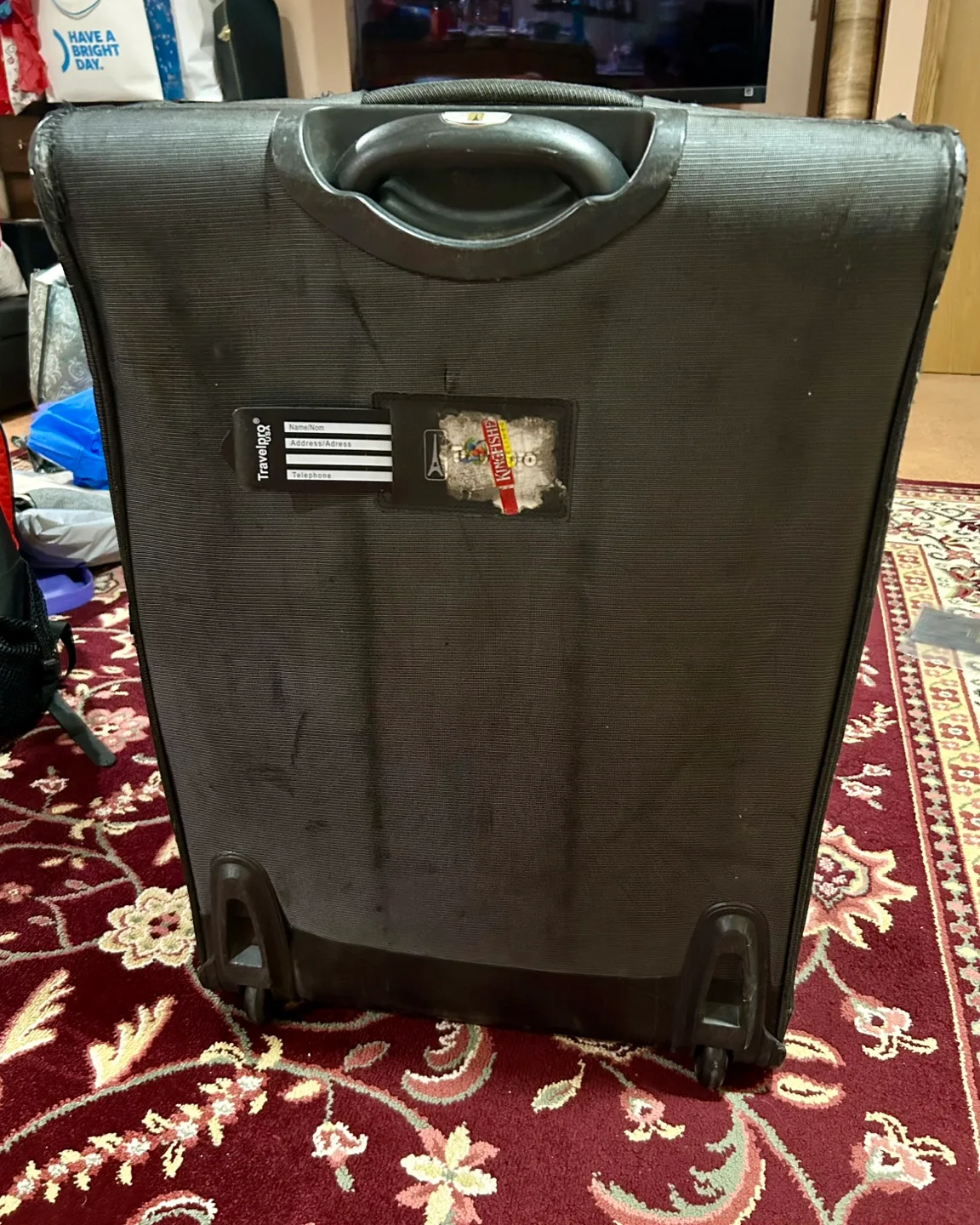 🧳 Travelpro 29″ Grey Soft-Sided Checked Luggage – Rolling image indicator(9)