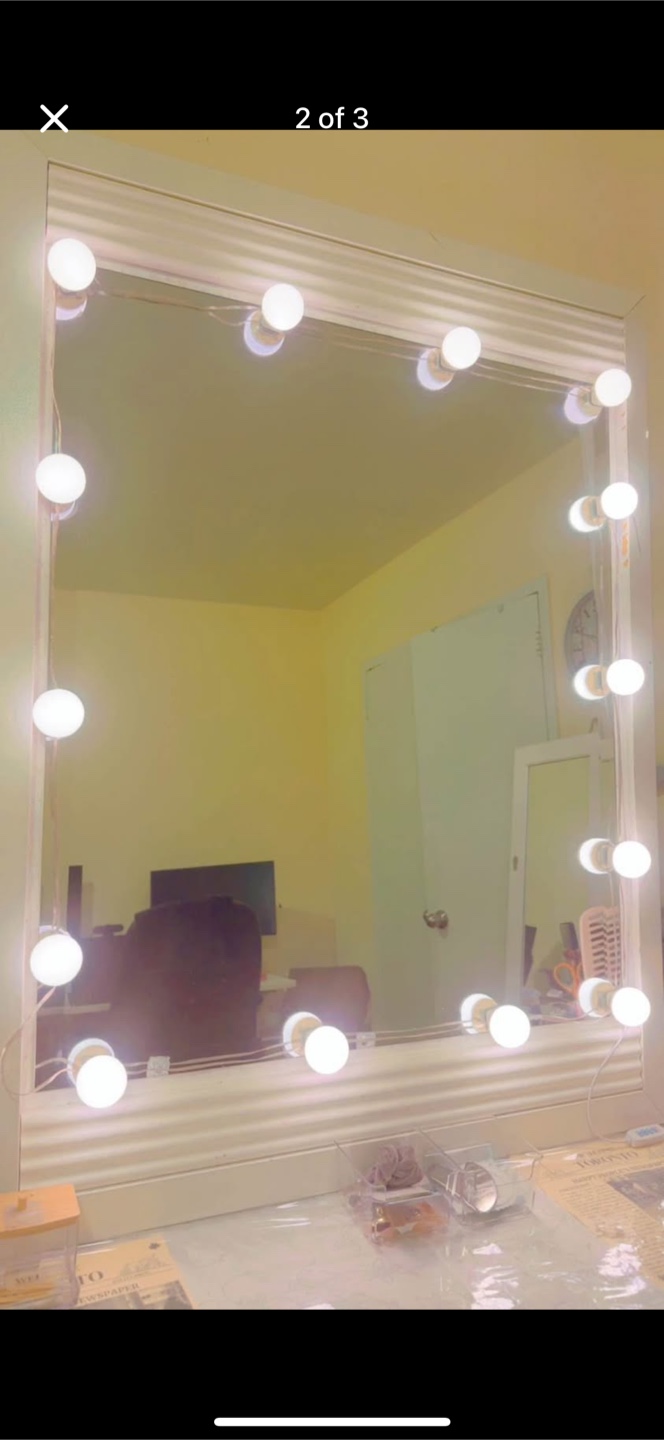 Vanity Mirror with Lights - photo 2