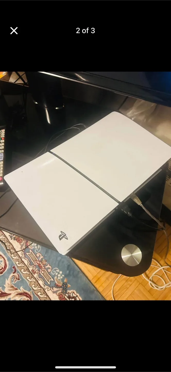 PlayStation  & PS5 DualSense Charging Station image indicator(2)