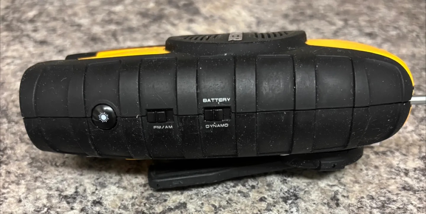 Hummer Radio Flashlight image indicator(7)