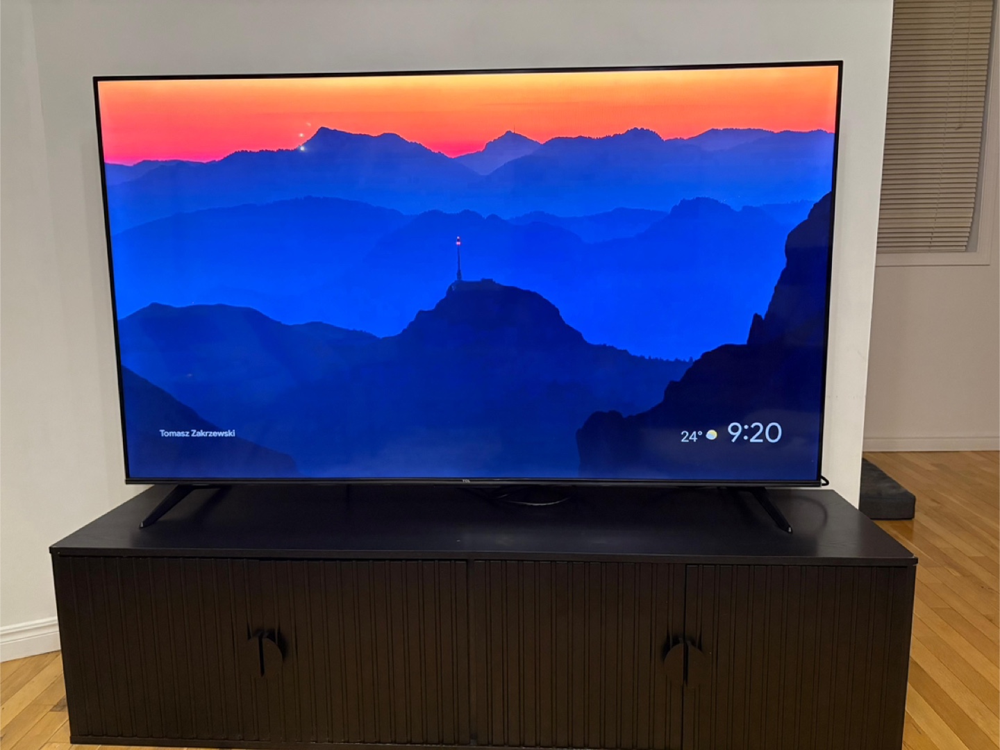 TCL 65" Q65 QLED 4K UHD Smart TV - Like New! - photo 2