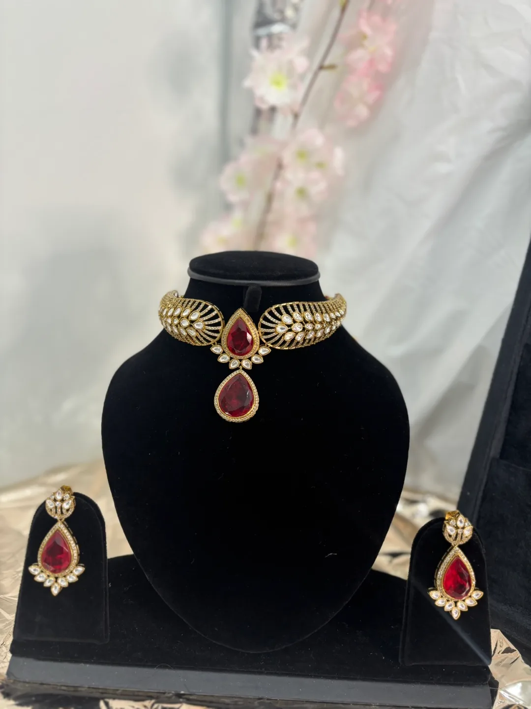 Elegant Necklace and Earring Set - Red & Gold thumbnail