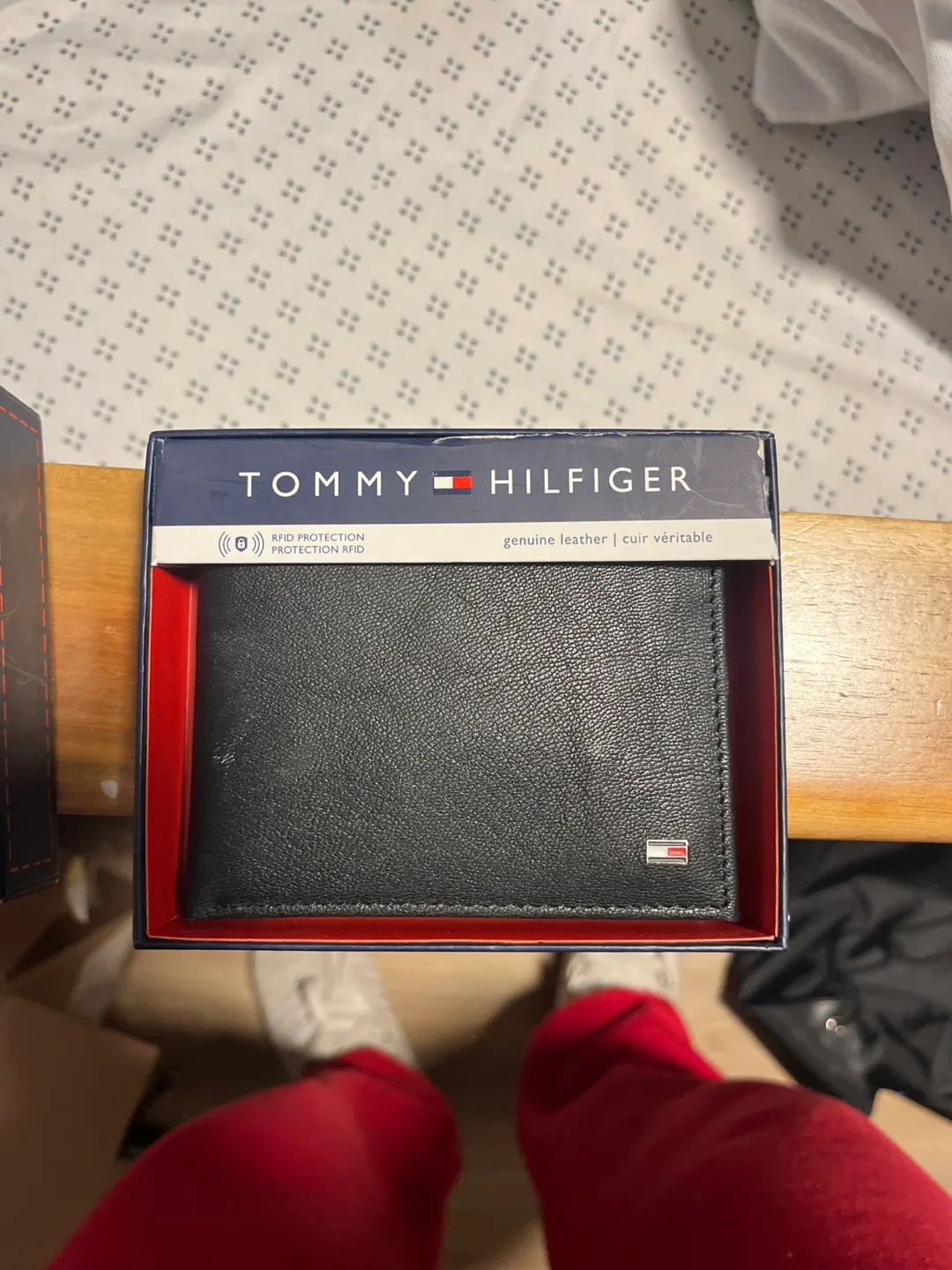 Tommy Hilfiger Black Leather Passcase Wallet - New thumbnail