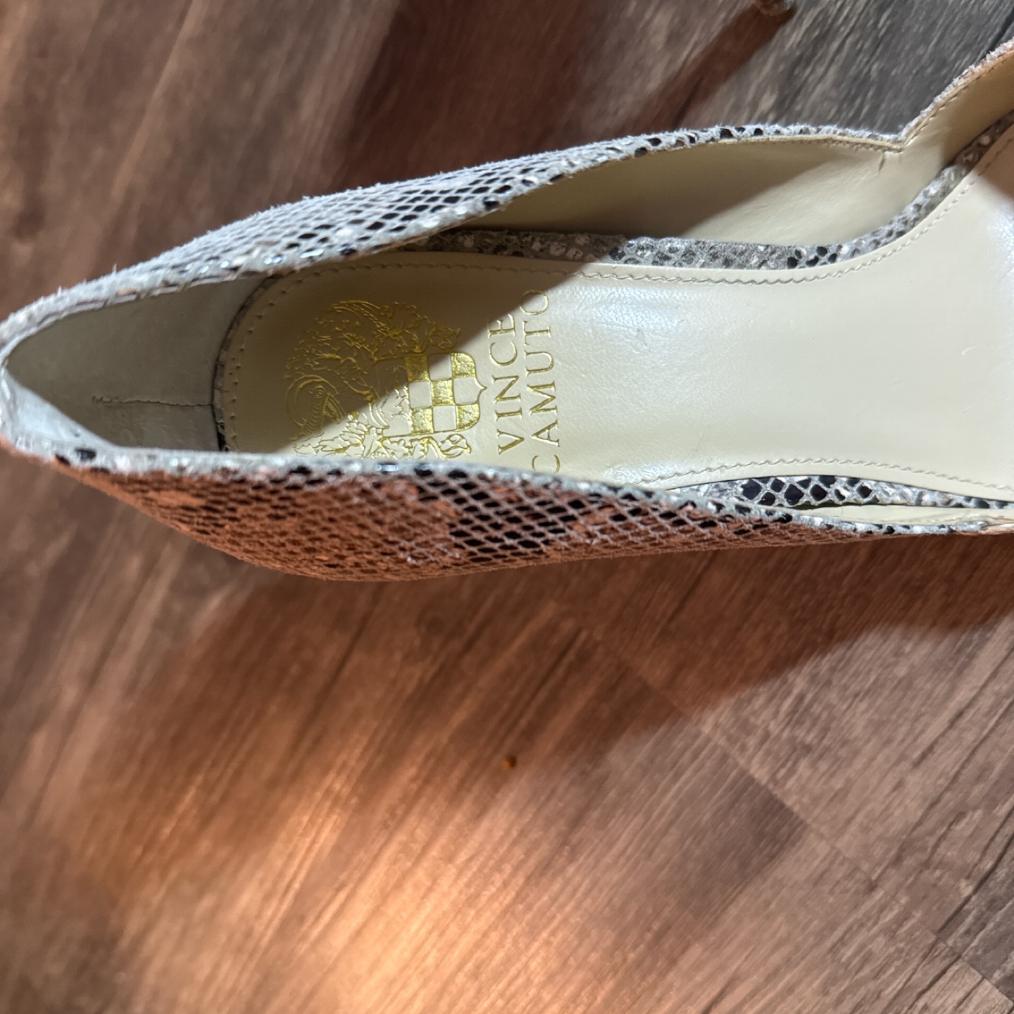 Vince Camuto Snakeskin Heels - Size 7.5 - photo 5