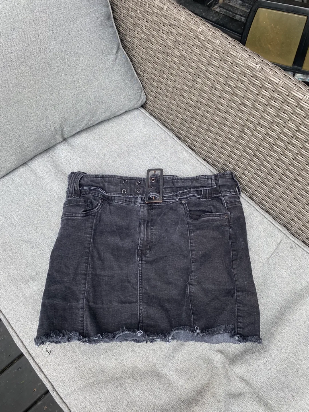 Black Denim Mini Skirt - Size Large thumbnail