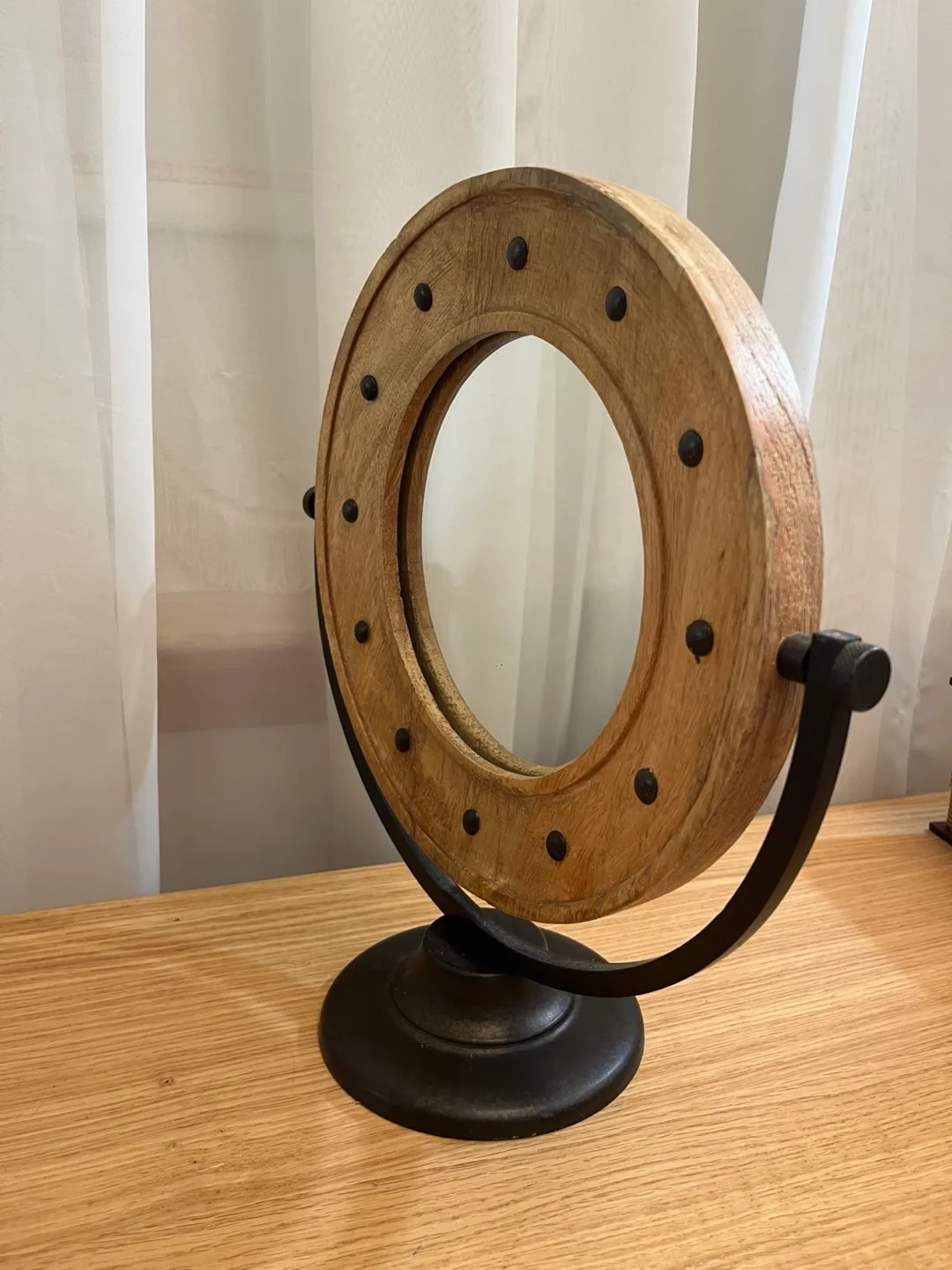 Round Wooden Vanity Mirror image indicator(7)