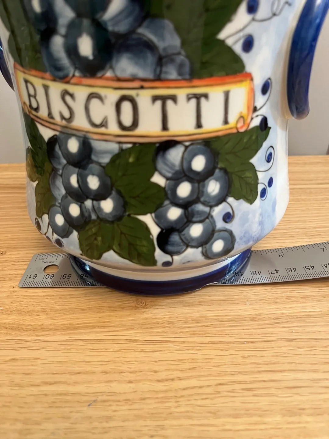 Biscotti Ceramic Cookie Jar image indicator(9)