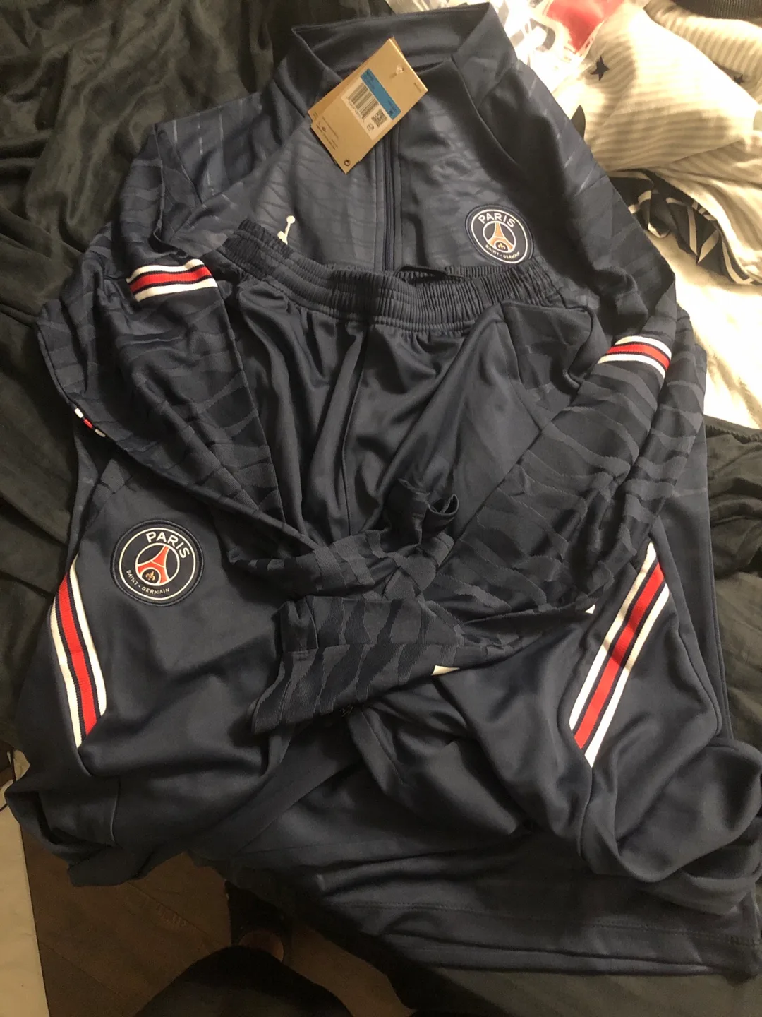 Nike Paris Saint-Germain (PSG) Tracksuit thumbnail