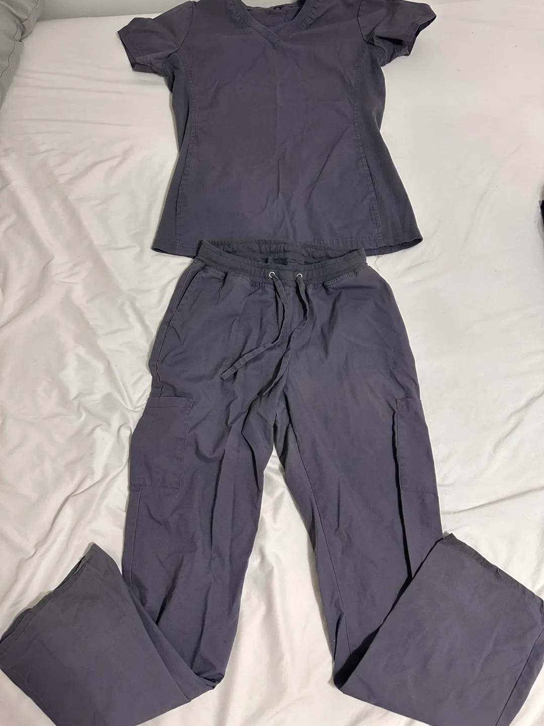 Scrubs for sale image indicator(5)