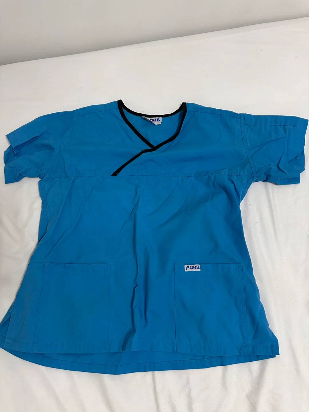 Scrubs for sale image indicator(3)