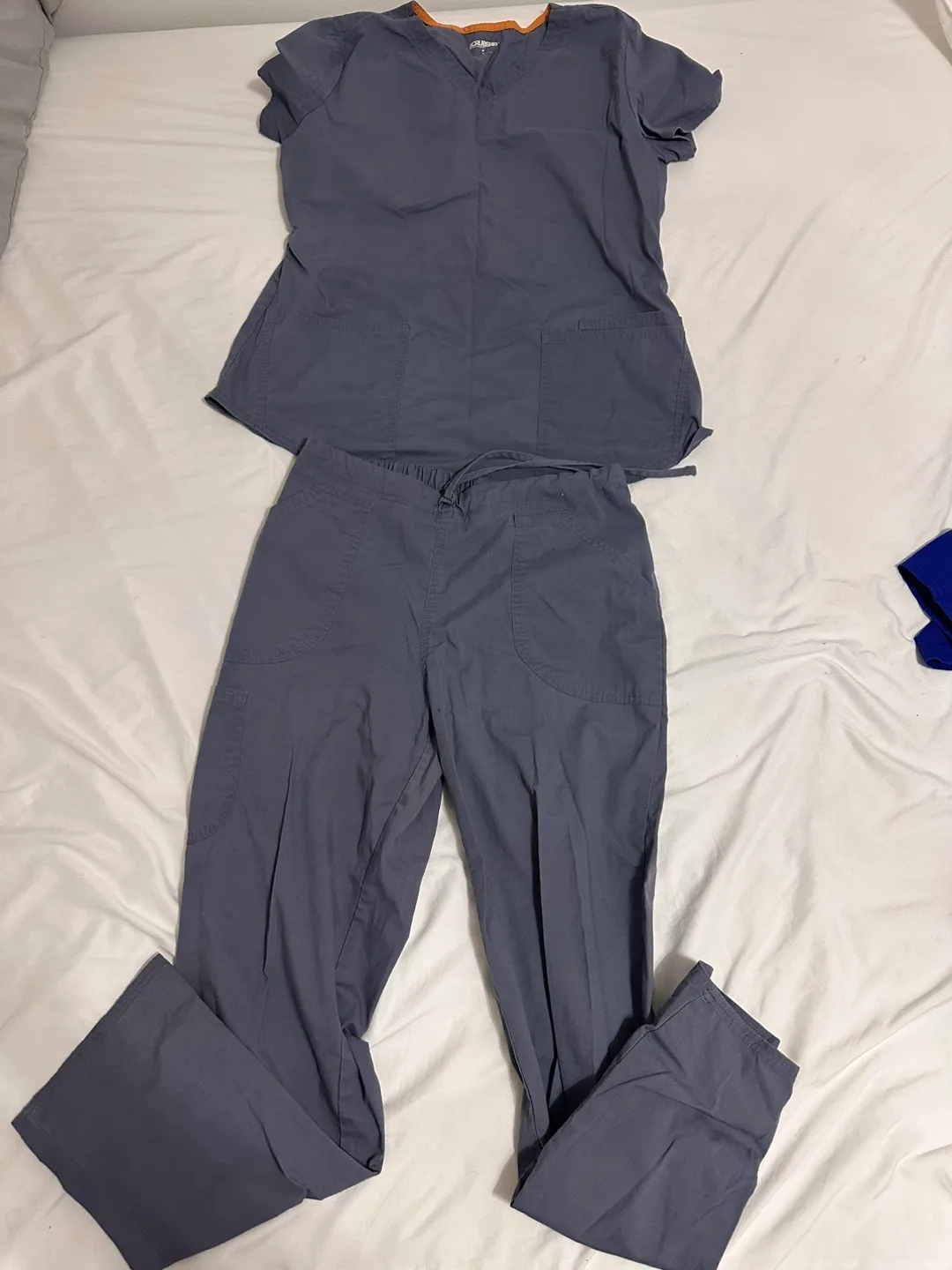 Scrubs for sale image indicator(2)