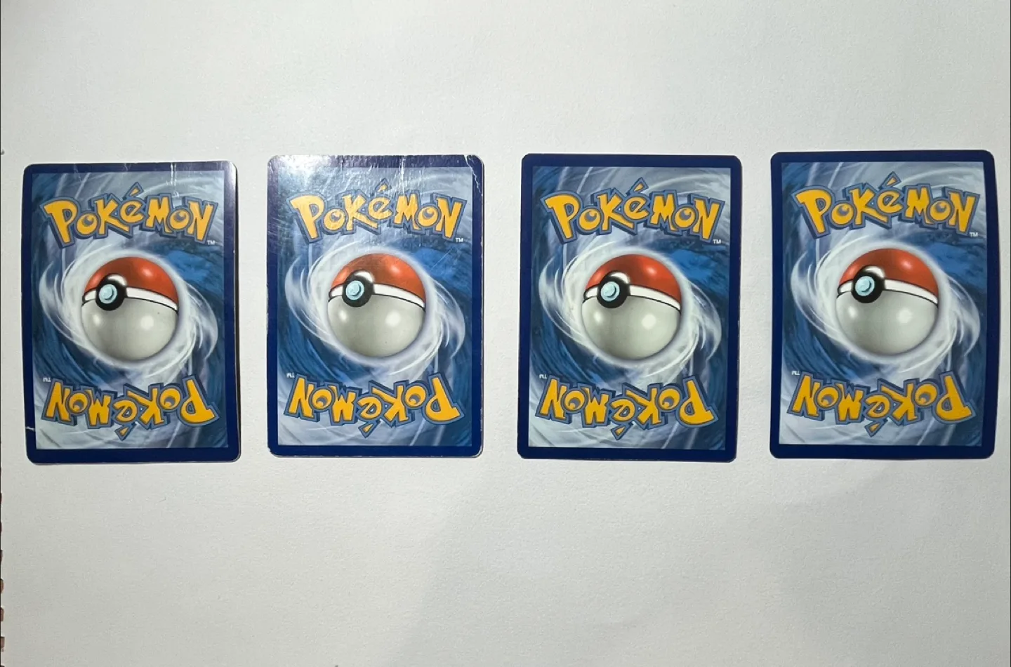 4 Ultra Rare Pokémon Cards image indicator(3)