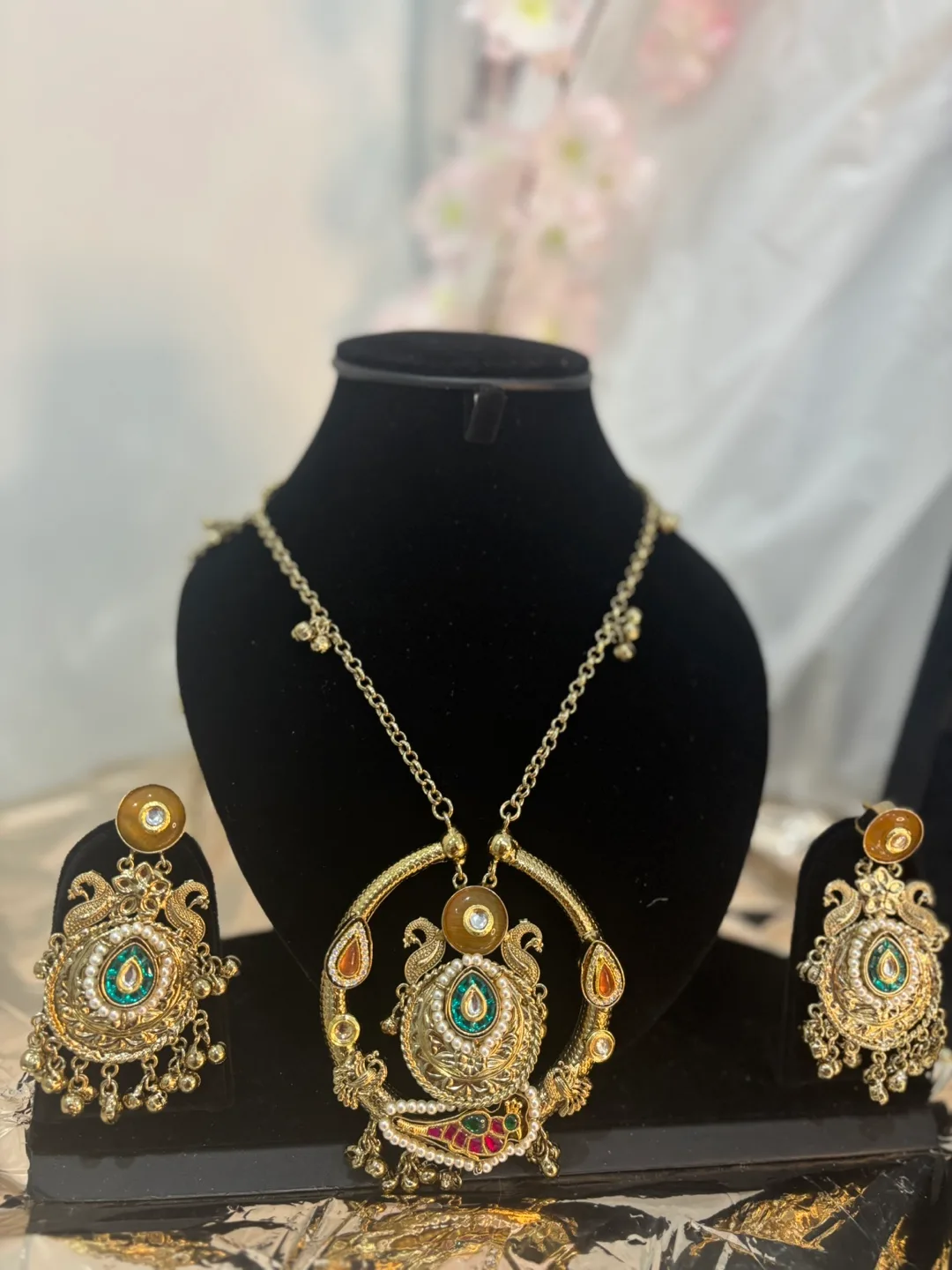 Necklace and Earring Set! Statement piece thumbnail