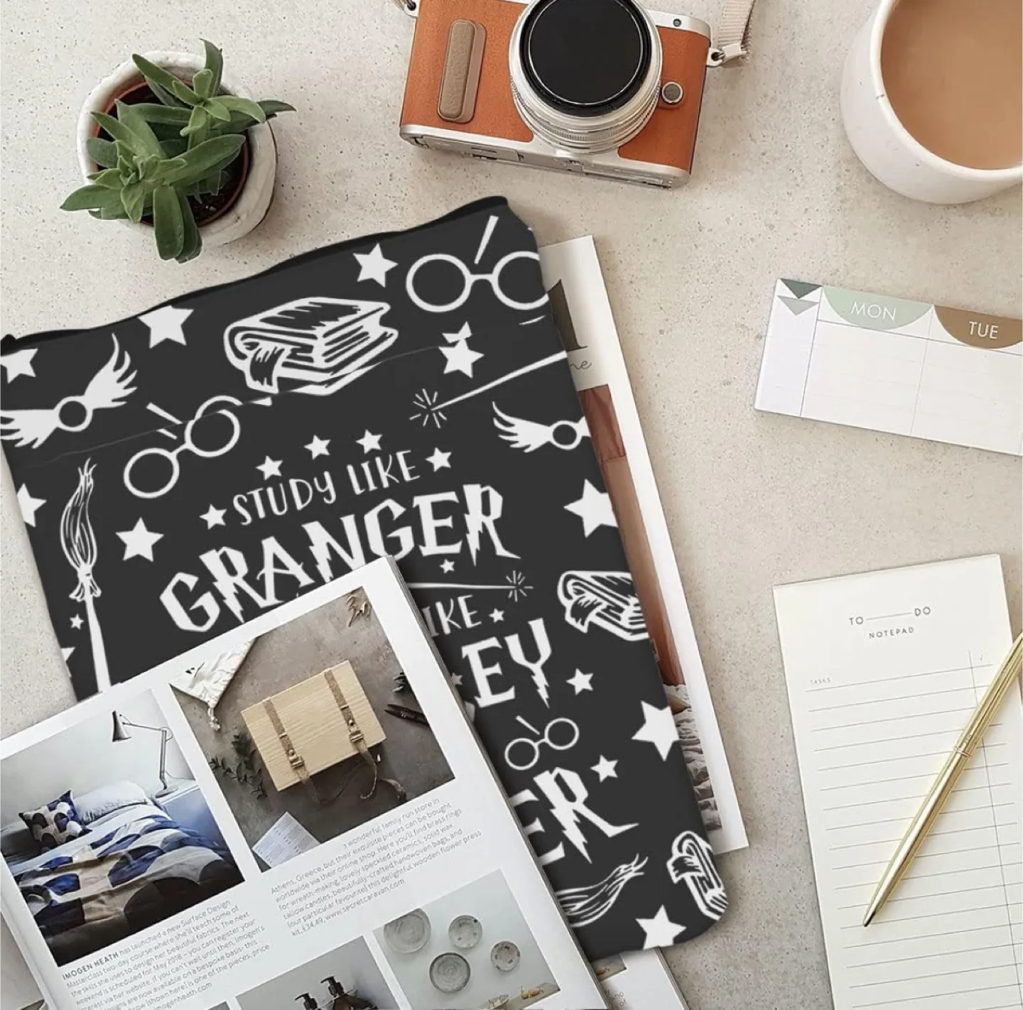 Harry Potter Waterproof Tablet Case - 11.8 inch image indicator(2)