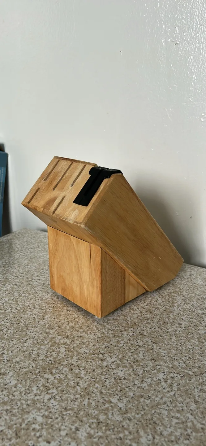 Wooden Knife Block thumbnail