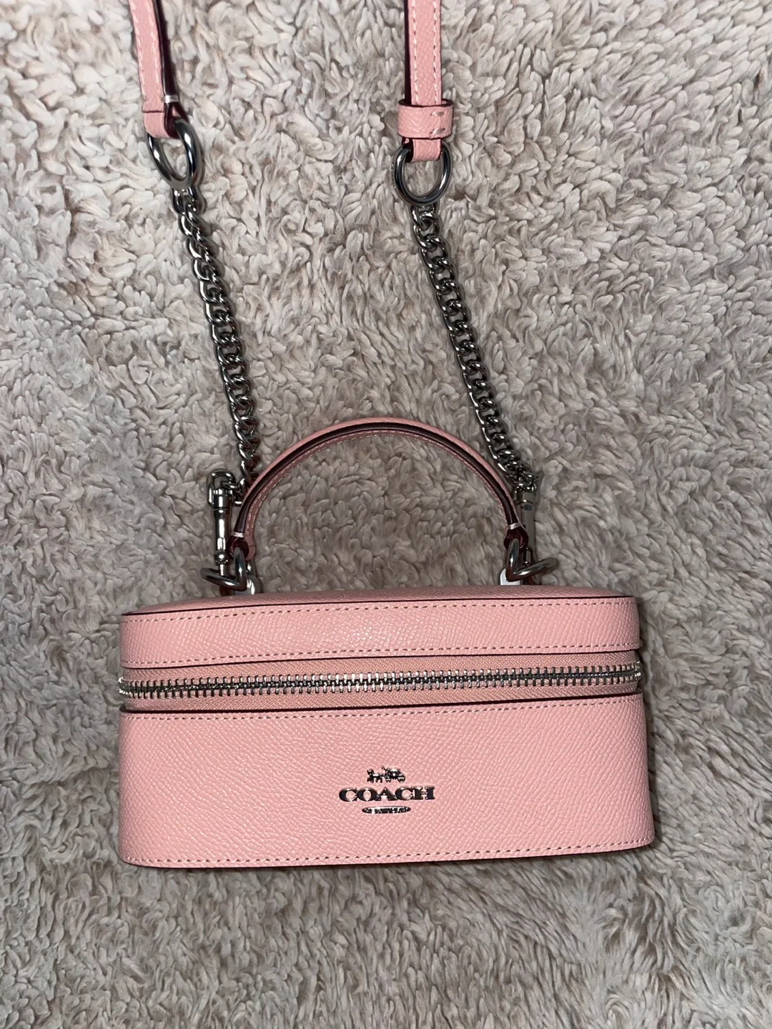 Coach Pink Leather Crossbody Bag image indicator(3)