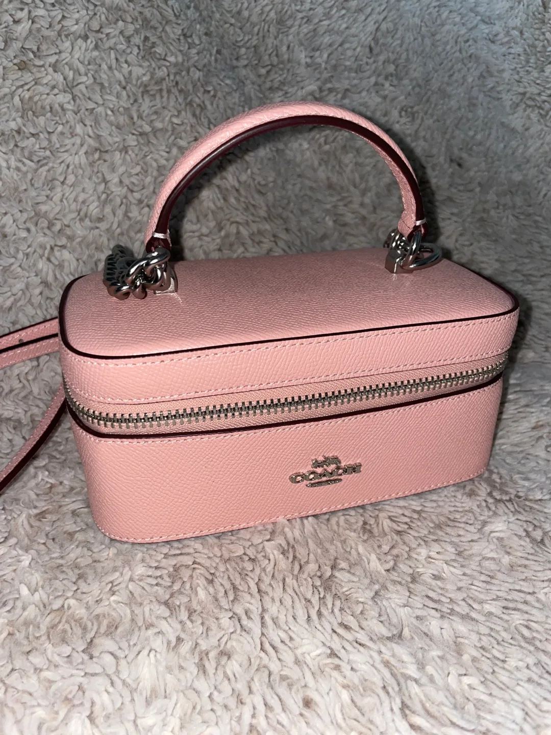 Coach Pink Leather Crossbody Bag image indicator(2)
