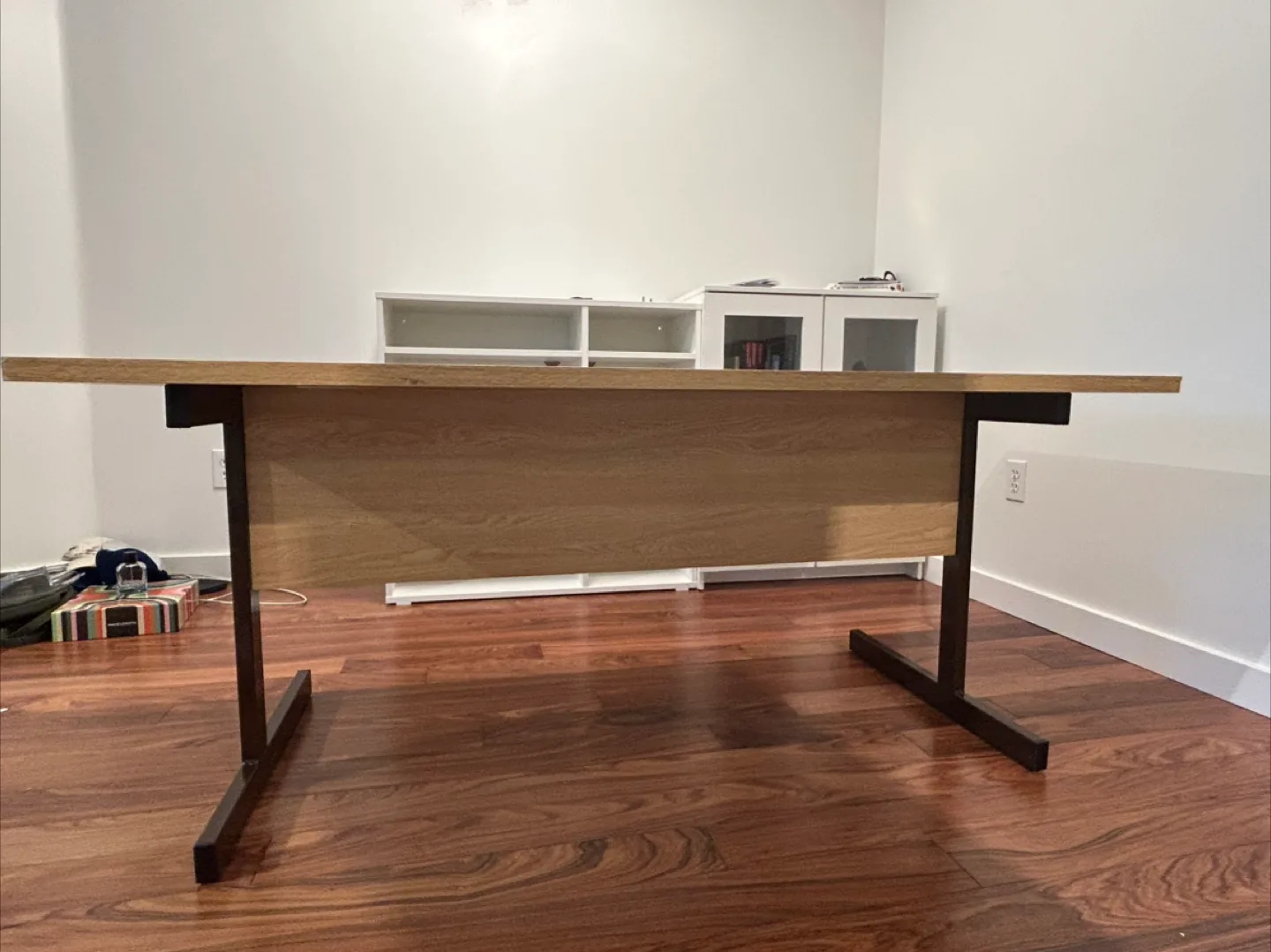 Dinning Table thumbnail